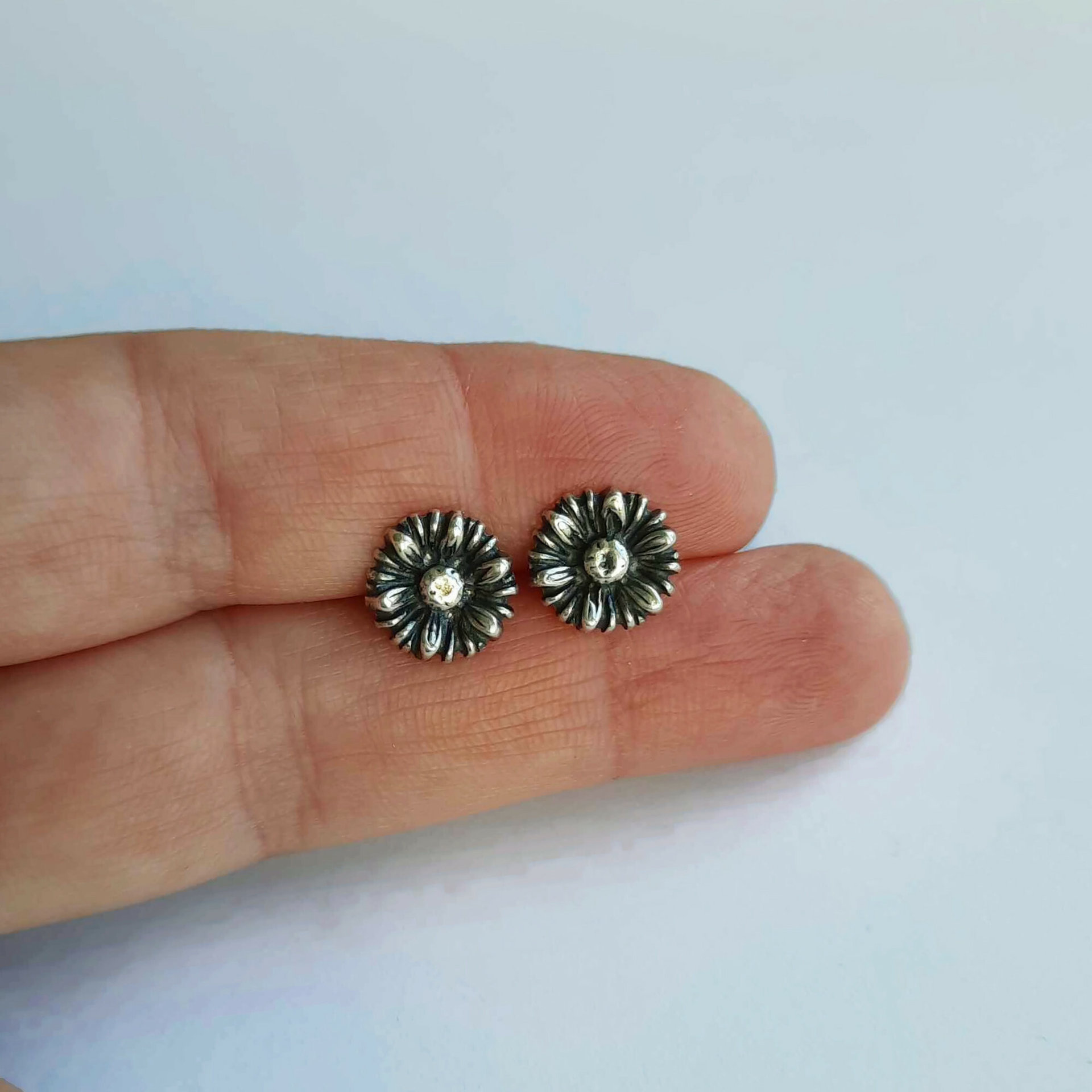 Silver Daisy Flower Earrings ~ Artisan Made by The Tiny Tree Frog Jewellery