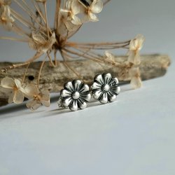 Oxidised Fine Silver Daisy Stud Earrings ~ April Birth Flower Studs ~ Handmade by The Tiny Tree Frog Jewellery