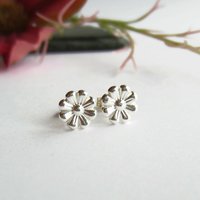 Fine Silver Daisy Stud Earrings ~ April Birth Flower ~ Handmade by The Tiny Tree Frog Jewellery