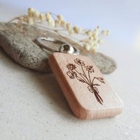 Custom Birth Flower Bouquet Wood Key Ring ~ Up to 5 Flowers ~ Double Sided ~ Personalised Engraved Wooden Keychain ~ 5th Anniversary Gift