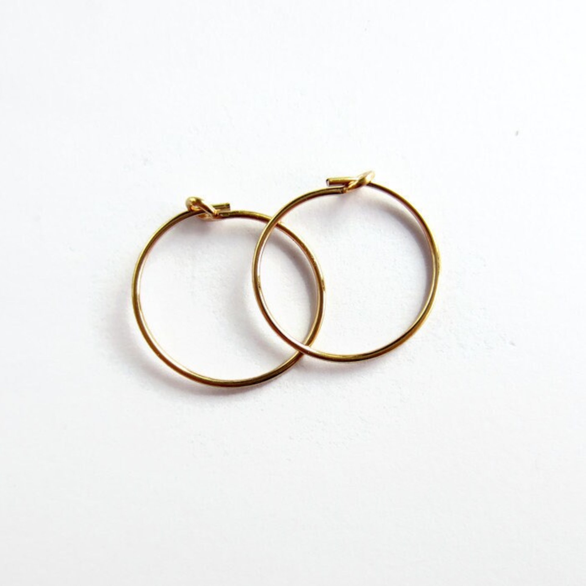 Single or Pair of 15mm 14K Gold Filled Thin Hoop Earrings ~ The Tiny Tree Frog Jewellery