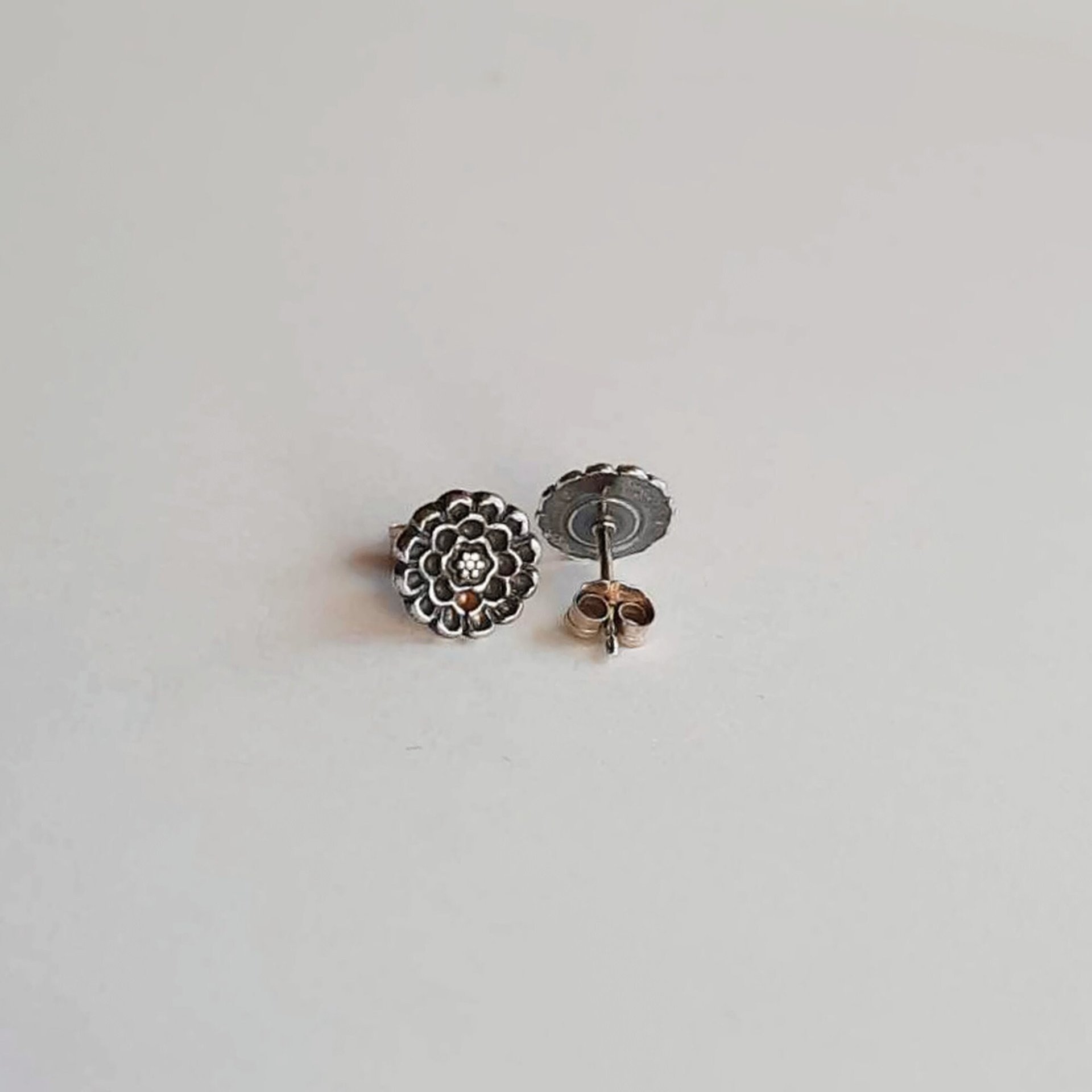 Oxidised Silver Dahlia Flower Stud Earrings - Handmade by The Tiny Tree Frog Jewellery