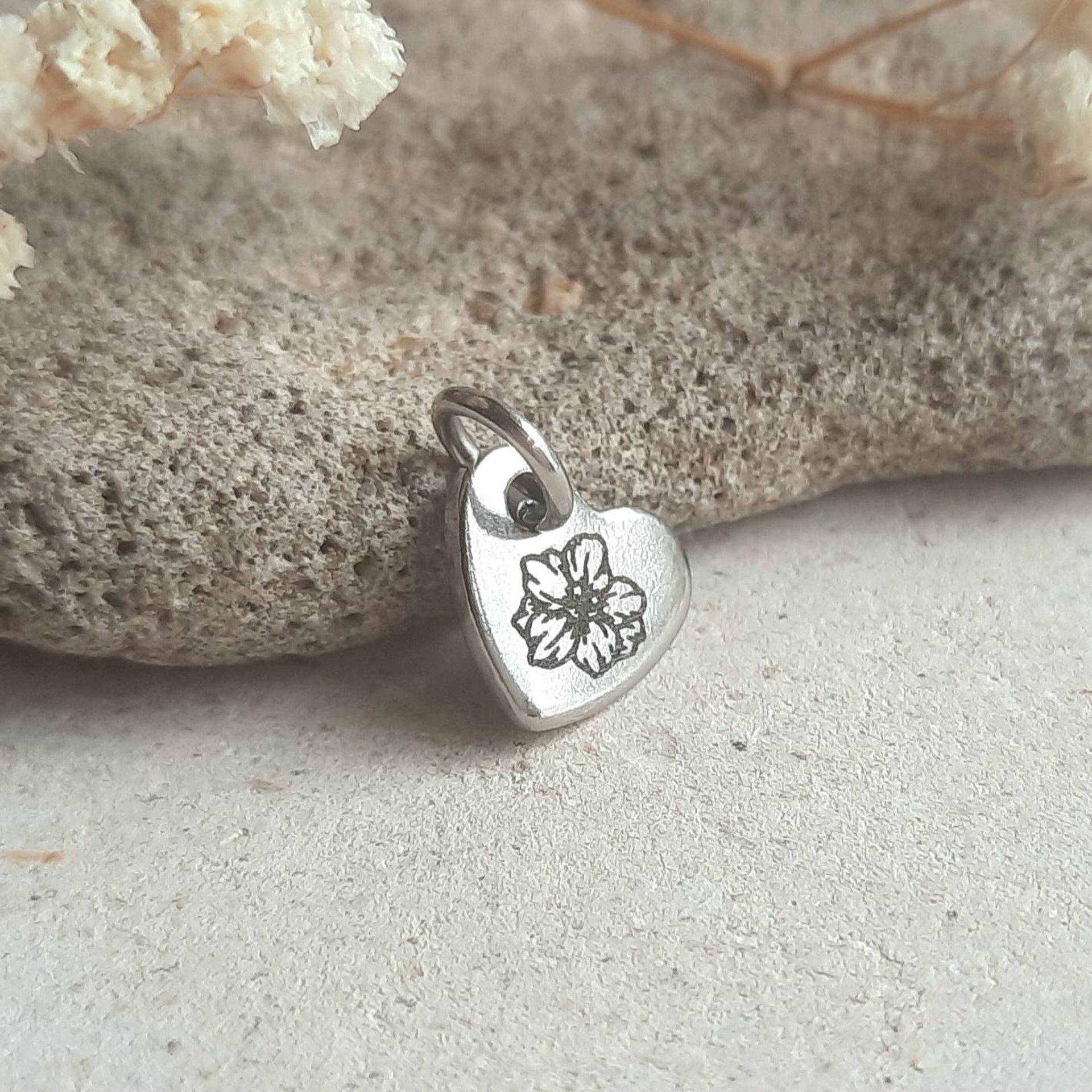 Tiny Birth Flower Charm, Stainless Steel, Choice of 24 Flowers, Little Heart Shaped Pendant, Laser Engraved Necklace / Bracelet Charm, 10mm